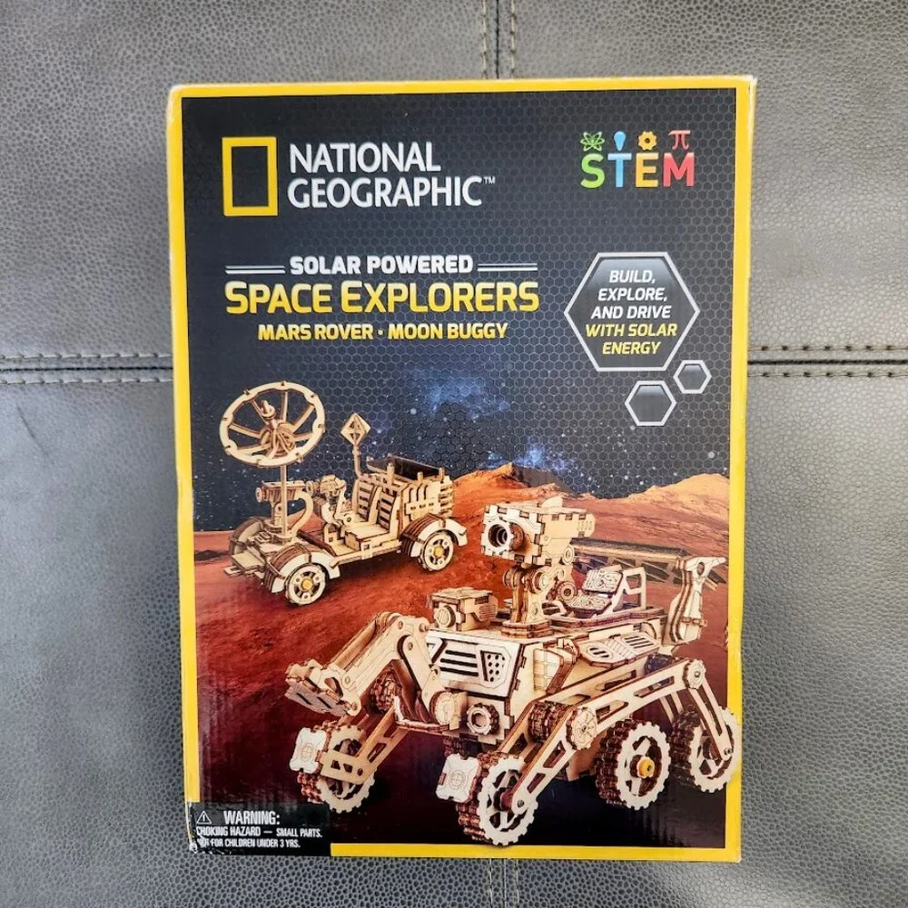 NEW NATIONAL GEOGRAPHIC Solar Model Kit Wooden 3D Puzzle Models NASA Space Explo